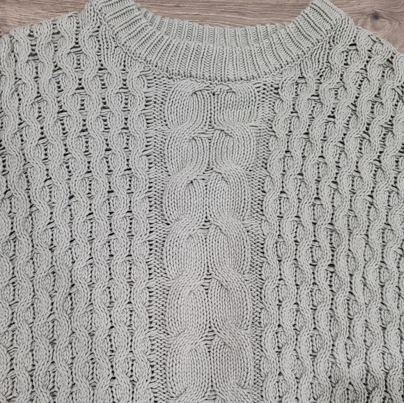 Blue Grey Cropped Knit Sweater Size L - Picture 2 of 3